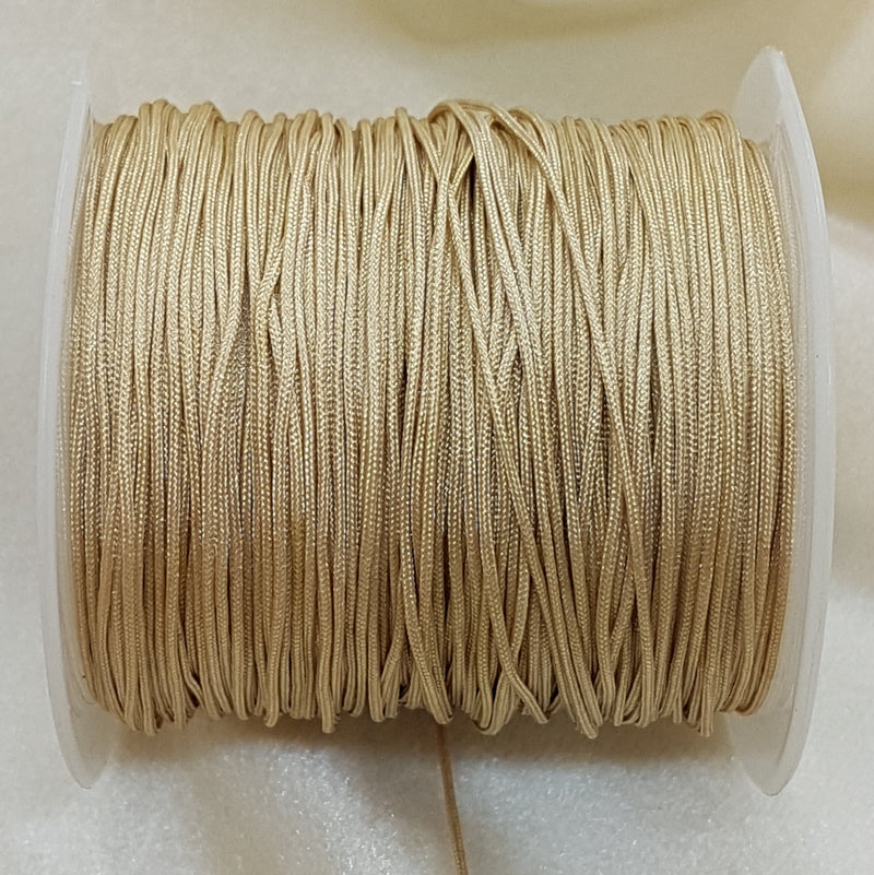 Makrameeband sand